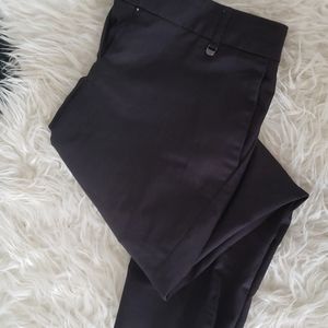 Dalia capris in dark Charcoal/ black